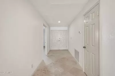 77 E Missouri Avenue #57, Phoenix, AZ 85012 - Photo 8