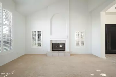 1424 E Horseshoe Avenue, Gilbert, AZ 85296 - Photo 8