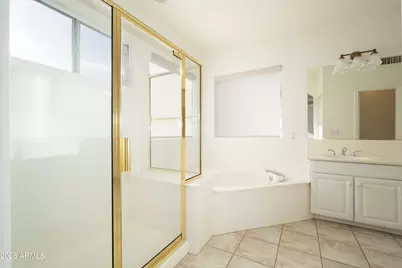 1424 E Horseshoe Avenue, Gilbert, AZ 85296 - Photo 22