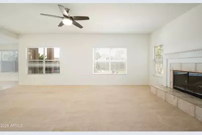 1424 E Horseshoe Avenue, Gilbert, AZ 85296 - Photo 12
