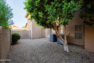 1424 E Horseshoe Avenue, Gilbert, AZ 85296 - Photo 32