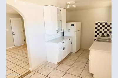 1125 E Devonshire Avenue #Apt 5, Phoenix, AZ 85014 - Photo 2
