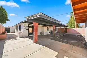 10223 N 17th Dr, Phoenix, AZ 85021 - Photo 40