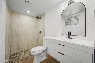 10819 W Frier Dr, Glendale, AZ 85307 - Photo 8