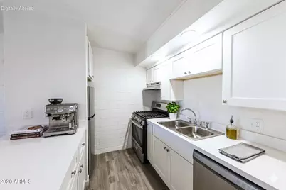 6320 N 16th Street #25, Phoenix, AZ 85016 - Photo 4
