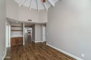 7955 E Chaparral Rd, Scottsdale, AZ 85250 - Photo 14