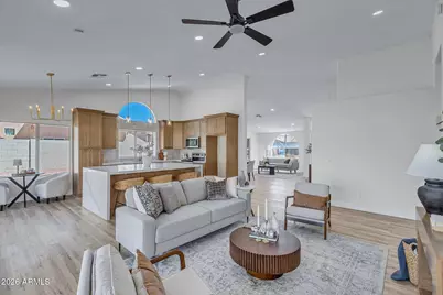 5538 W Fallen Leaf Lane, Glendale, AZ 85310 - Photo 10