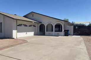 2221 W El Moro Ave, Mesa, AZ 85202 - Photo 2