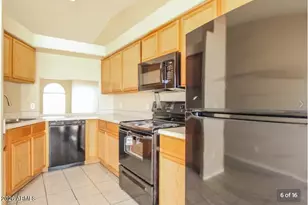 5703 N 67th Dr, Glendale, AZ 85303 - Photo 6