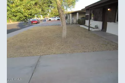 6720 W Medlock Drive, Glendale, AZ 85303 - Photo 2