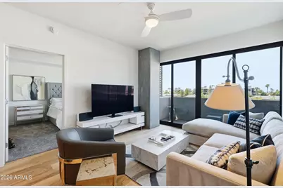 2300 E Campbell Avenue #Unit 318, Phoenix, AZ 85016 - Photo 2