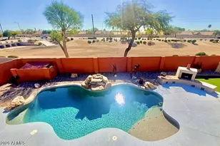 8729 W Tonopah Dr, Peoria, AZ 85382 - Photo 2