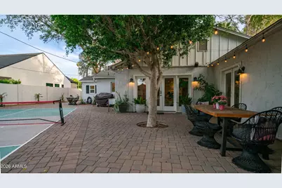 3244 E Weldon Avenue, Phoenix, AZ 85018 - Photo 14