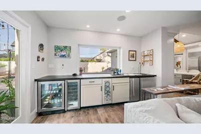 3244 E Weldon Avenue, Phoenix, AZ 85018 - Photo 38