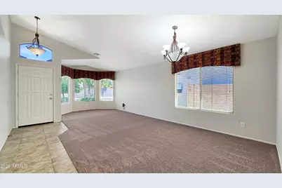 15857 W Moreland Street, Goodyear, AZ 85338 - Photo 8