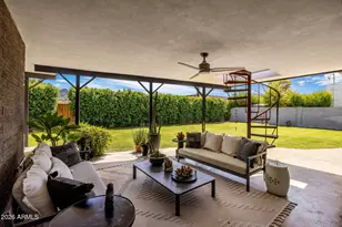 2851 E Turquoise Dr, Phoenix, AZ 85028 - Photo 24