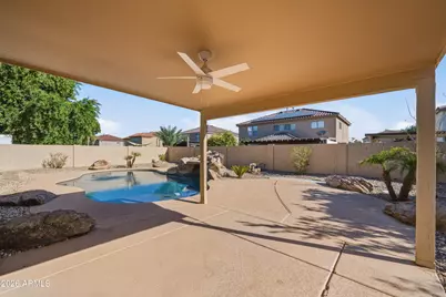 10617 W Daley Lane, Peoria, AZ 85383 - Photo 30
