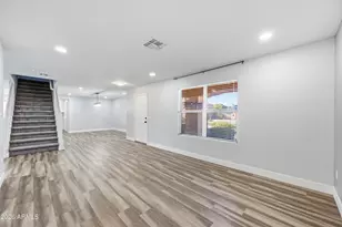 10617 W Daley Ln, Peoria, AZ 85383 - Photo 4