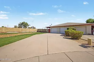1965 E Inverness Cir, Mesa, AZ 85204 - Photo 2
