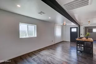 2033 N 22nd Pl, Phoenix, AZ 85006 - Photo 10