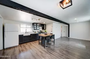 2033 N 22nd Pl, Phoenix, AZ 85006 - Photo 8