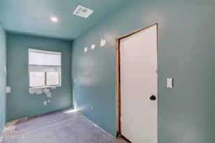 2033 N 22nd Pl, Phoenix, AZ 85006 - Photo 18