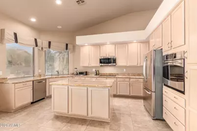 16015 N 66th Street, Scottsdale, AZ 85254 - Photo 8