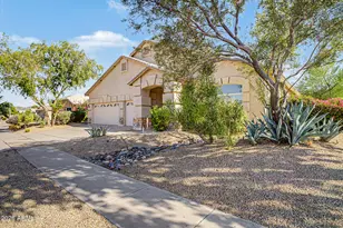 907 E Gary Ln, Phoenix, AZ 85042 - Photo 36
