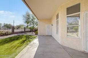 907 E Gary Ln, Phoenix, AZ 85042 - Photo 42