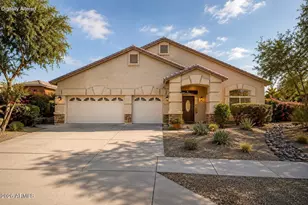 907 E Gary Ln, Phoenix, AZ 85042 - Photo 1