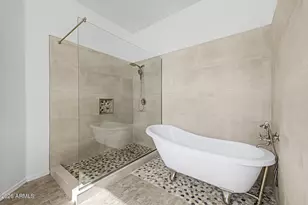 907 E Gary Ln, Phoenix, AZ 85042 - Photo 24