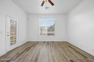907 E Gary Ln, Phoenix, AZ 85042 - Photo 20