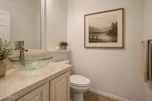 907 E Gary Ln, Phoenix, AZ 85042 - Photo 16