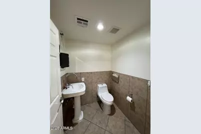 1613 W Mountain View Road #A, Phoenix, AZ 85021 - Photo 12