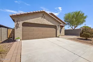 726 W Jardin Dr, Casa Grande, AZ 85122 - Photo 4