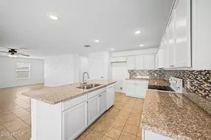 726 W Jardin Dr, Casa Grande, AZ 85122 - Photo 10