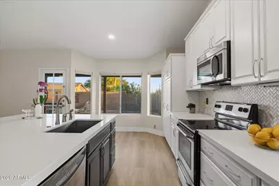 1439 W Mountain Sky Avenue, Phoenix, AZ 85045 - Photo 6