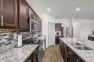 37035 W Mattino Ln, Maricopa, AZ 85138 - Photo 14
