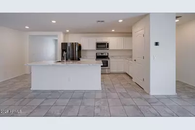 12645 W Palmaire Avenue, Glendale, AZ 85307 - Photo 6