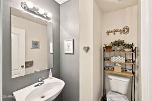 1797 W Camelot Dr, Flagstaff, AZ 86001 - Photo 16