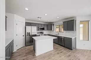 3942 E Maplewood St, Gilbert, AZ 85297 - Photo 14