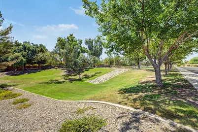 17243 W Lundberg Street, Surprise, AZ 85388 - Photo 32