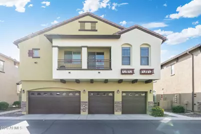 2725 E Mine Creek Road #2020, Phoenix, AZ 85024 - Photo 2