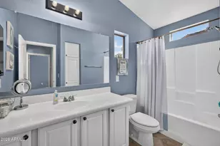 2725 E Mine Creek Rd, Phoenix, AZ 85024 - Photo 22
