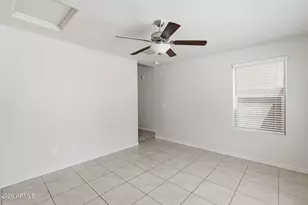 3923 S 82nd Dr, Phoenix, AZ 85043 - Photo 6