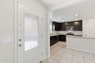 3923 S 82nd Dr, Phoenix, AZ 85043 - Photo 4