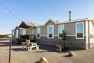 29605 N 214th Dr, Wittmann, AZ 85361 - Photo 2