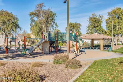 1937 W Busoni Place, Phoenix, AZ 85023 - Photo 20