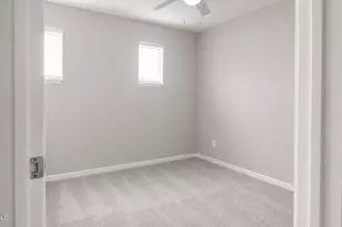 1937 W Busoni Pl, Phoenix, AZ 85023 - Photo 12