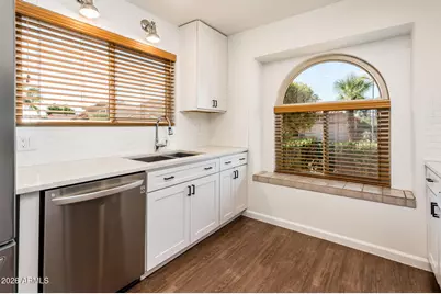 2926 E Brookwood Court, Phoenix, AZ 85048 - Photo 18